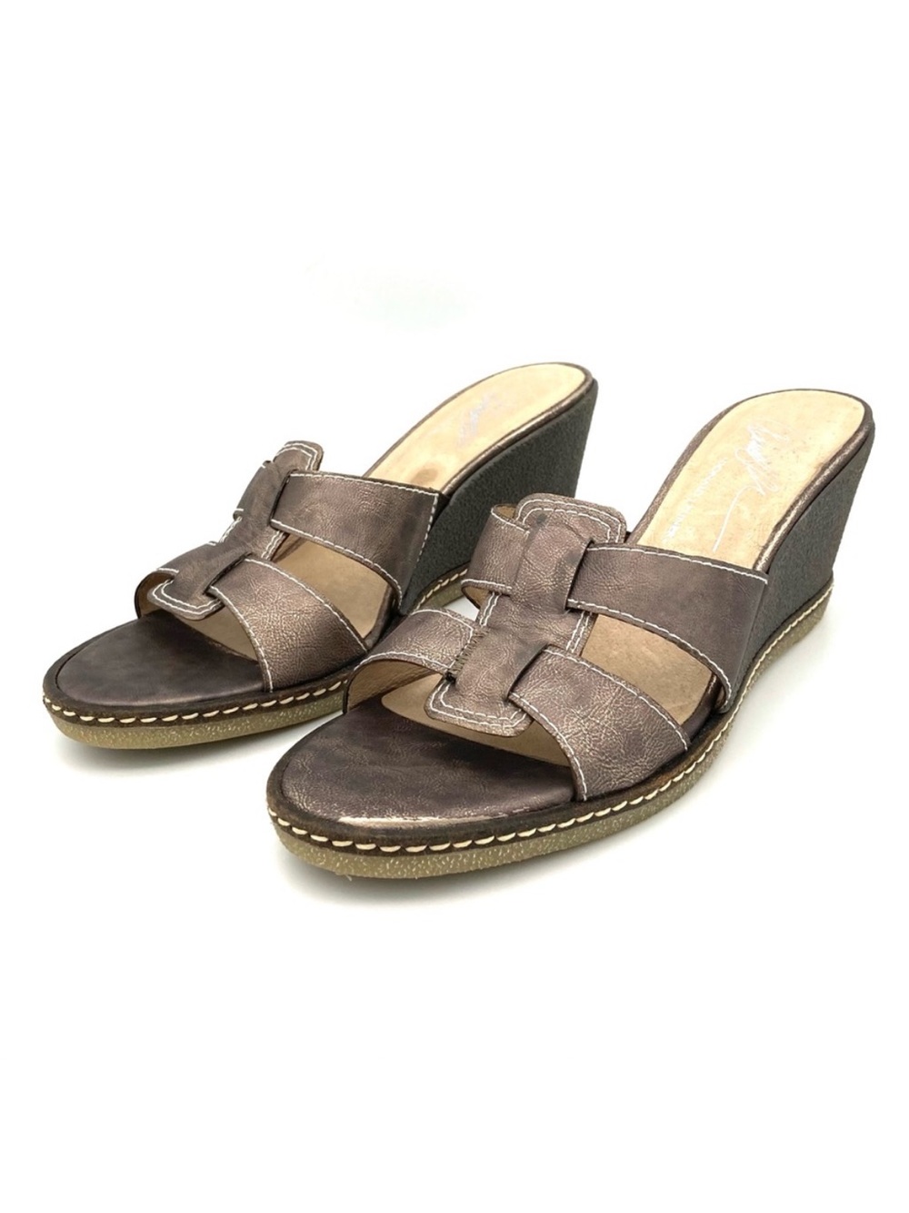 Donald Pliner Metallic Wedge Sandals Women’s Size 8 Leather Silver Cushioned